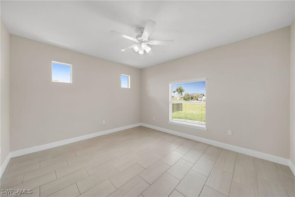 1004 Nw 35th Pl Property Photo 7