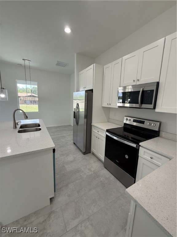 1042 N Bronze Ct Property Photo 8