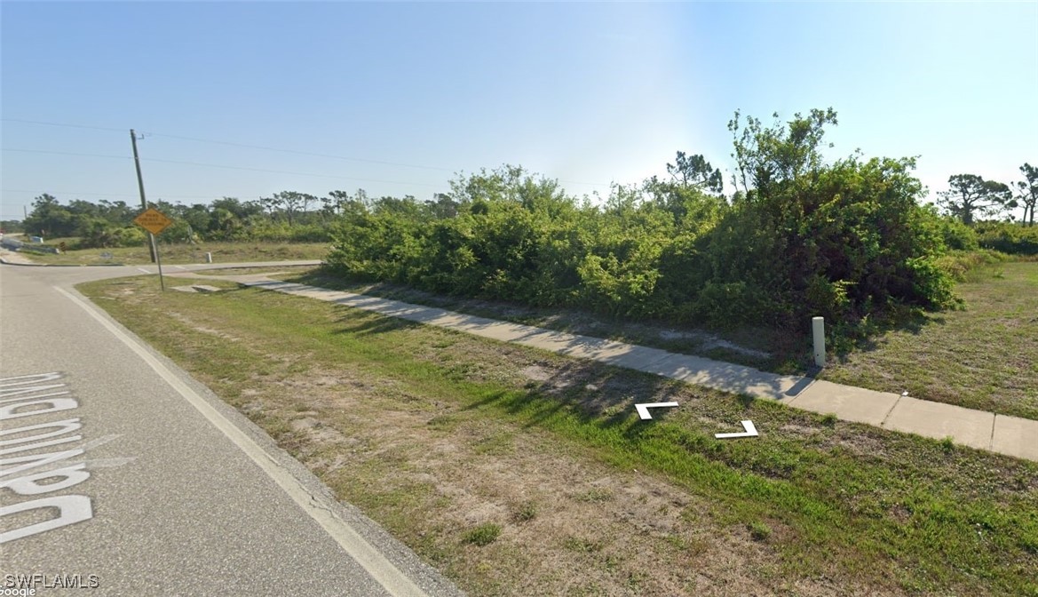 12745 Xavier Ave Property Photo 3