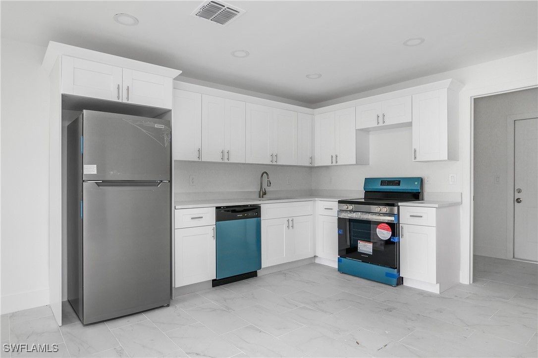2415 Richard Ave S Property Photo 5