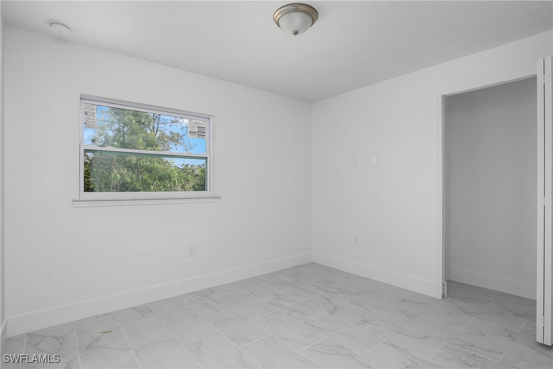 2415 Richard Ave S Property Photo 9