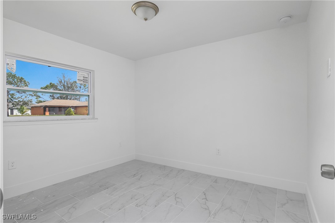 2415 Richard Ave S Property Photo 10