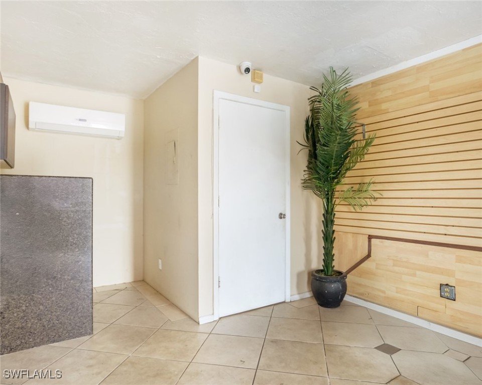 3775 Fowler St 6 Property Photo 13