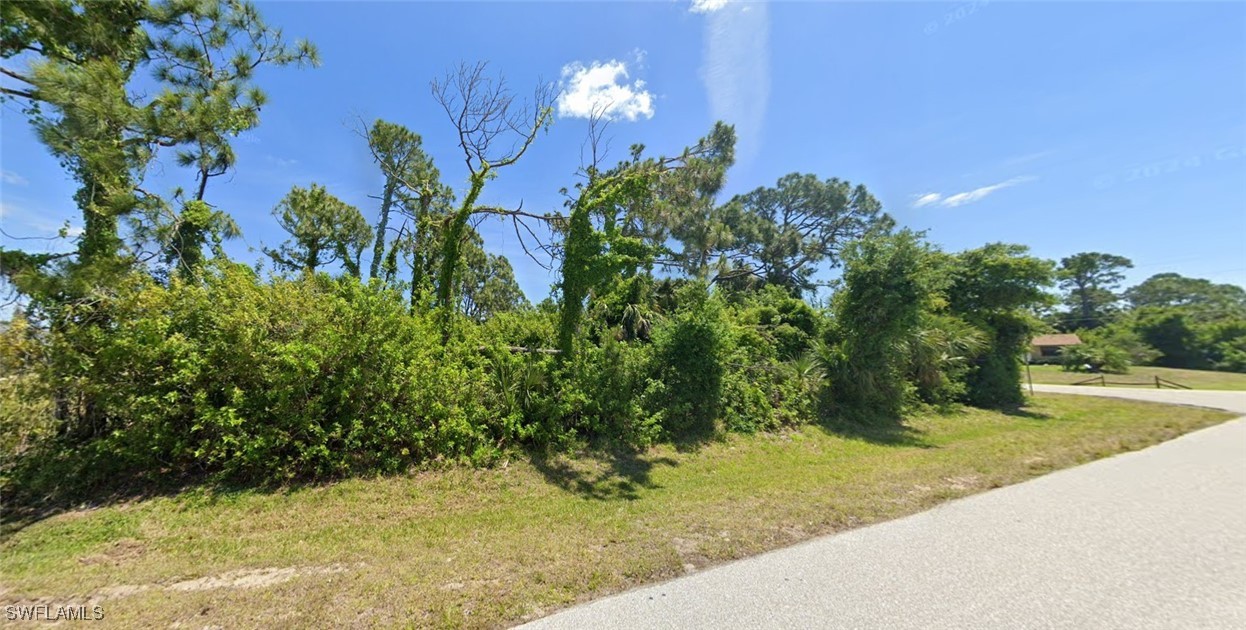 11924 Helicon Ave Property Photo 4