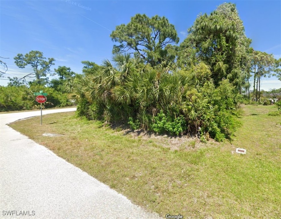 11924 Helicon Ave Property Photo 5