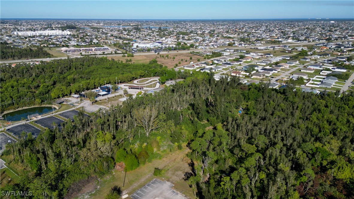 53 Ne Pine Island Rd Property Photo 6