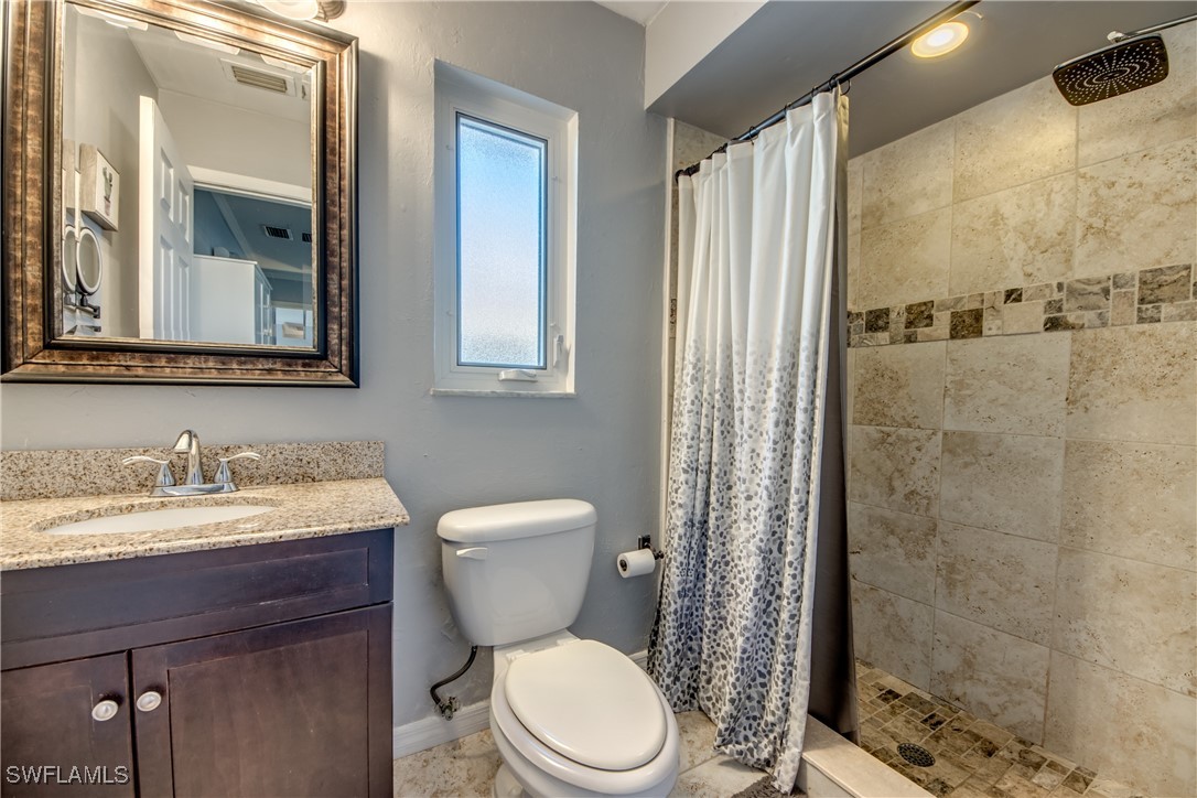 9758 Deerfoot Dr Property Photo 22