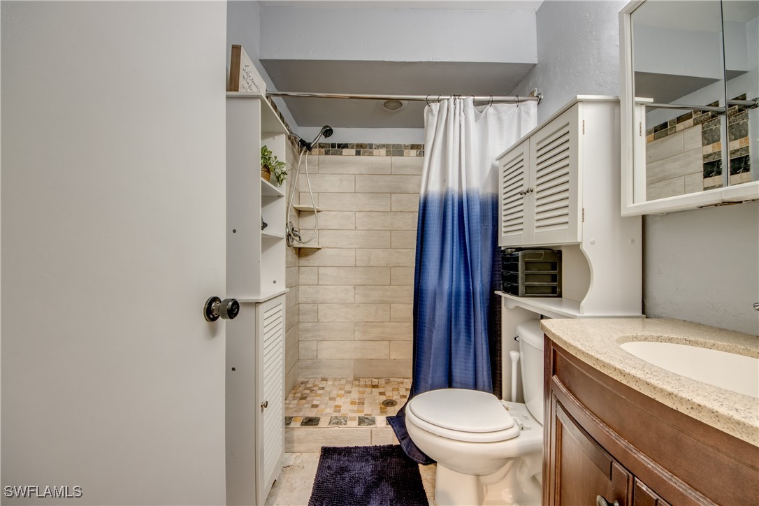 9758 Deerfoot Dr Property Photo 24