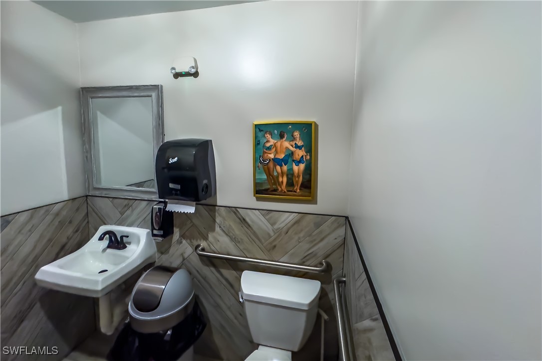 4643 Coronado Pkwy Property Photo 5