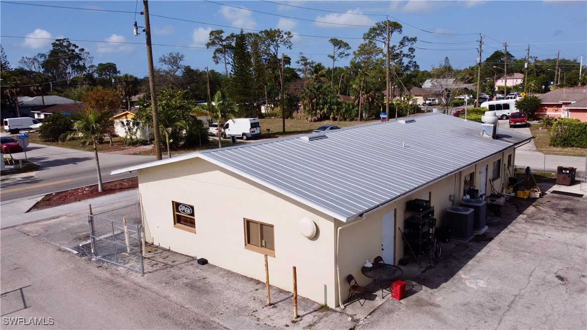 10401 W Terry St Property Photo 6