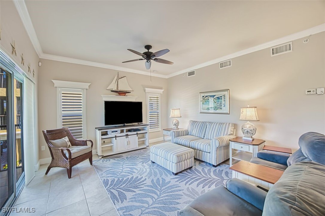 10090 Lake Cove Dr 101 Property Photo 11