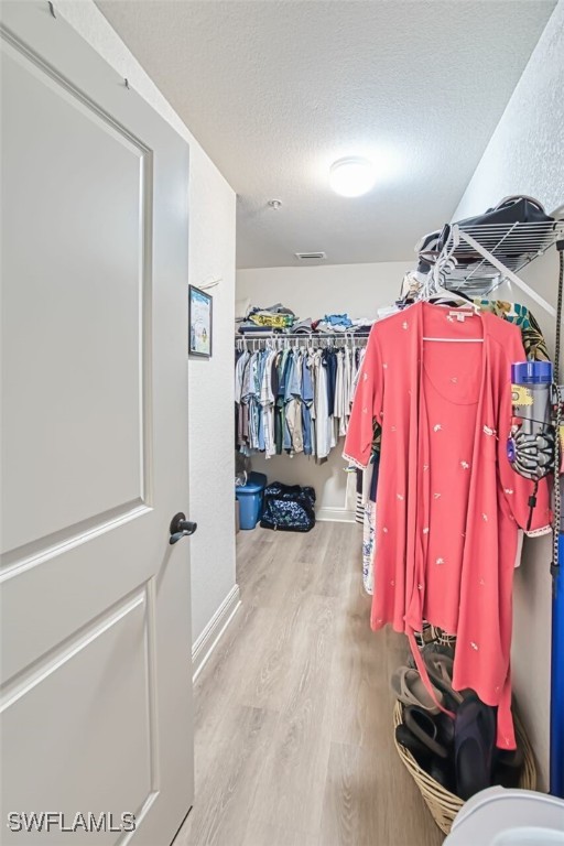 10090 Lake Cove Dr 101 Property Photo 20