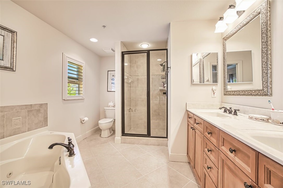 10090 Lake Cove Dr 101 Property Photo 21