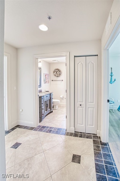 10090 Lake Cove Dr 101 Property Photo 24