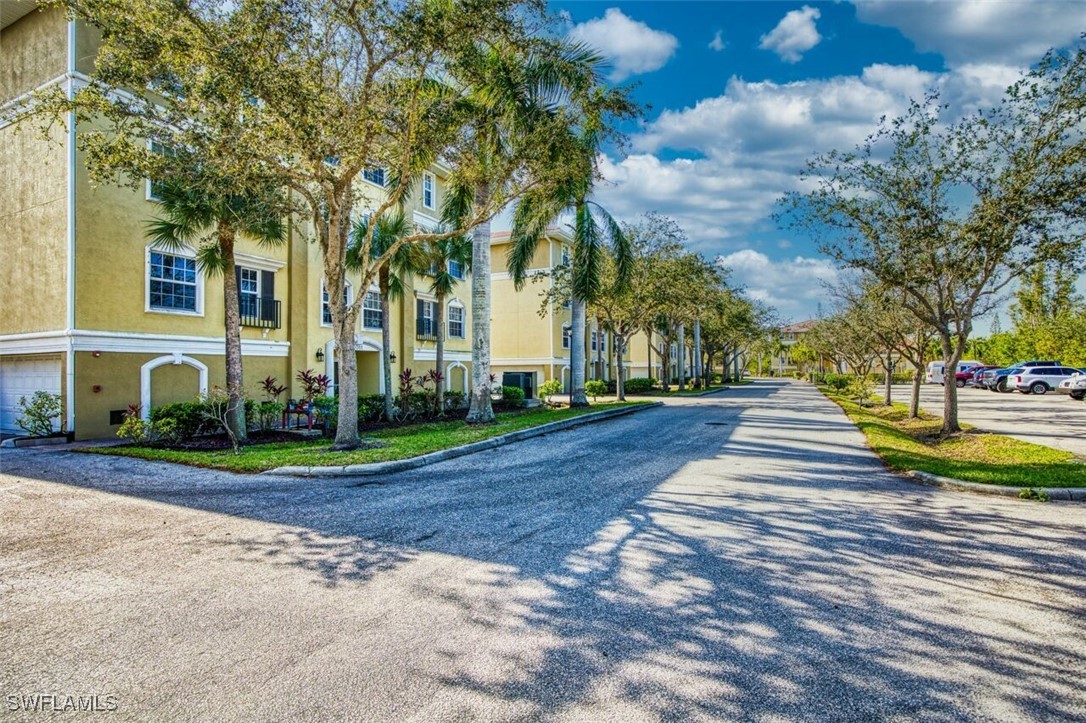 10090 Lake Cove Dr 101 Property Photo 38