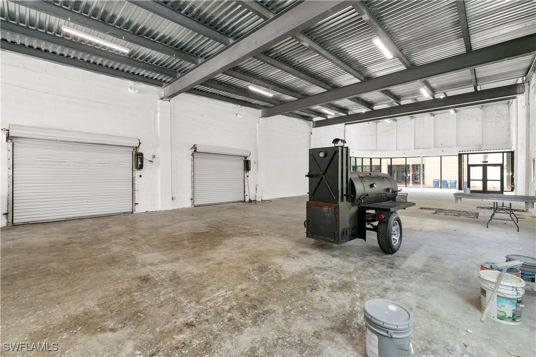 1529 Lee St Property Photo 13