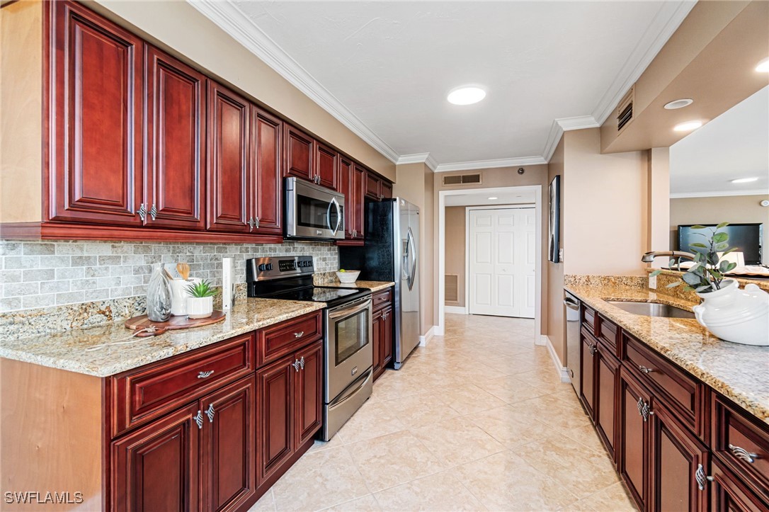 6000 Pelican Bay Blvd 1501 Property Photo 9