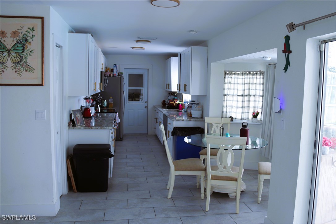 18254 Lowe Dr Property Photo 1
