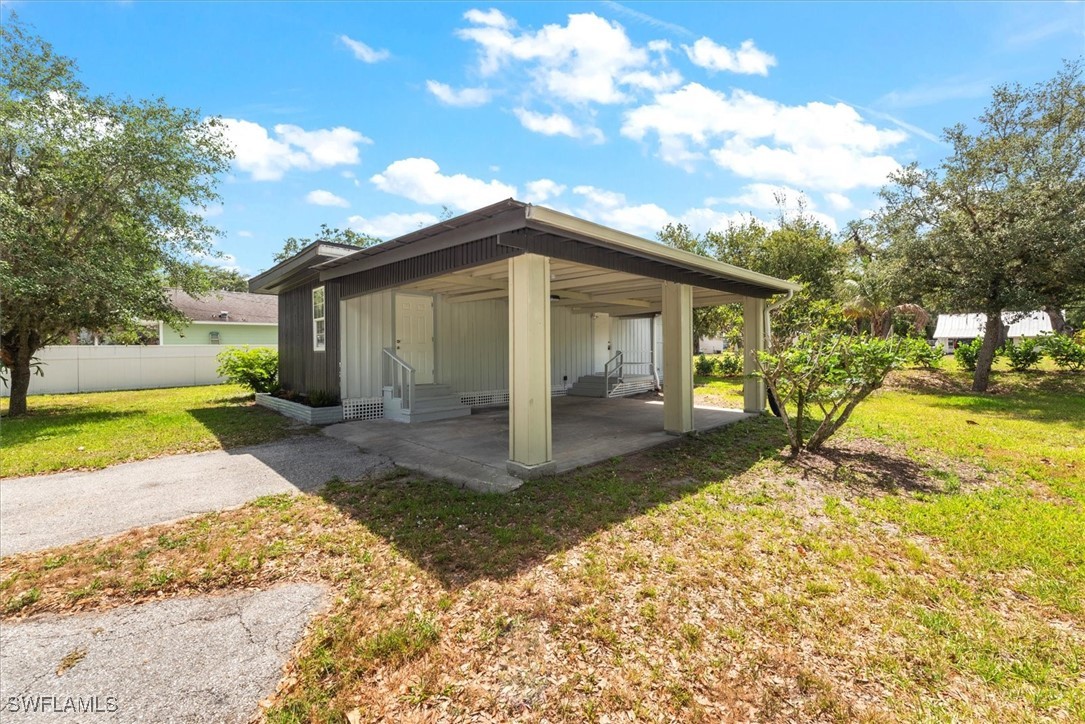 120 College St Property Photo 3