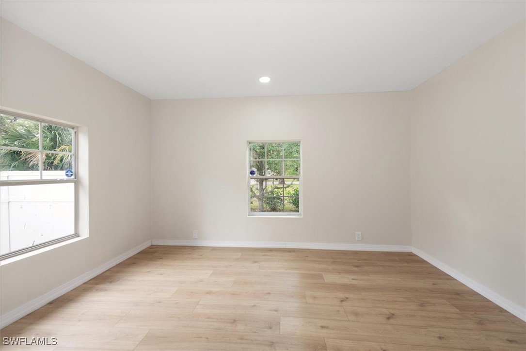 120 College St Property Photo 15