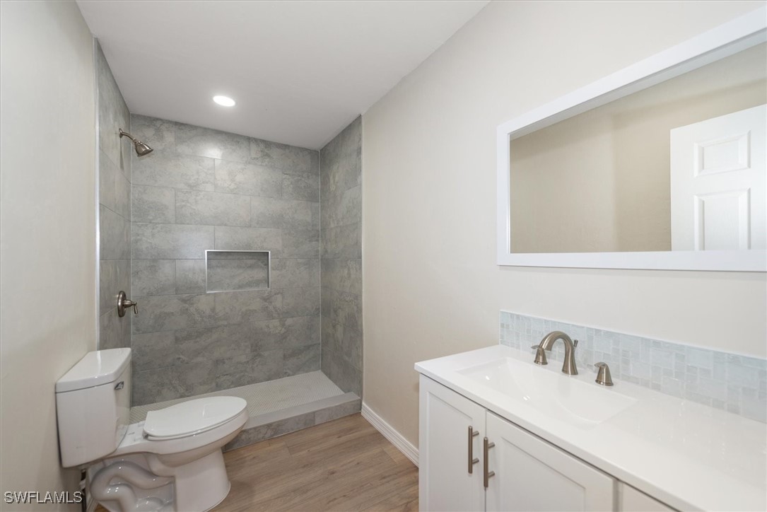 120 College St Property Photo 17