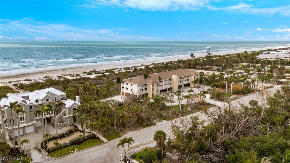 527 E Gulf Dr 204 Property Photo 2