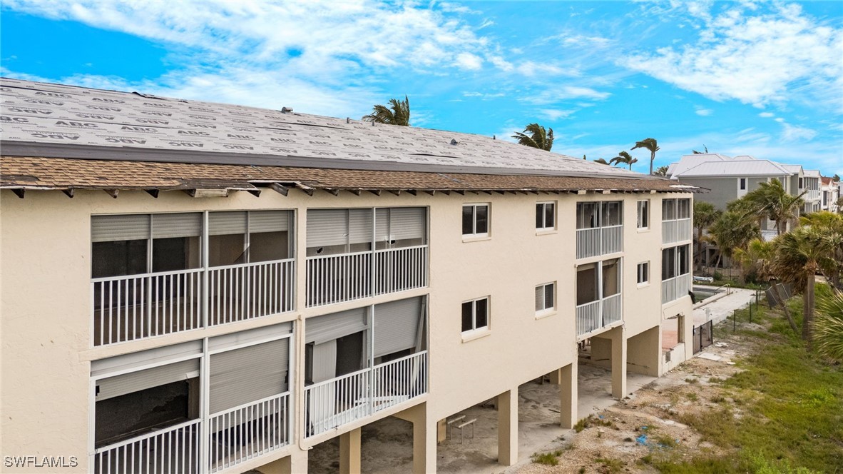 527 E Gulf Dr 204 Property Photo 12