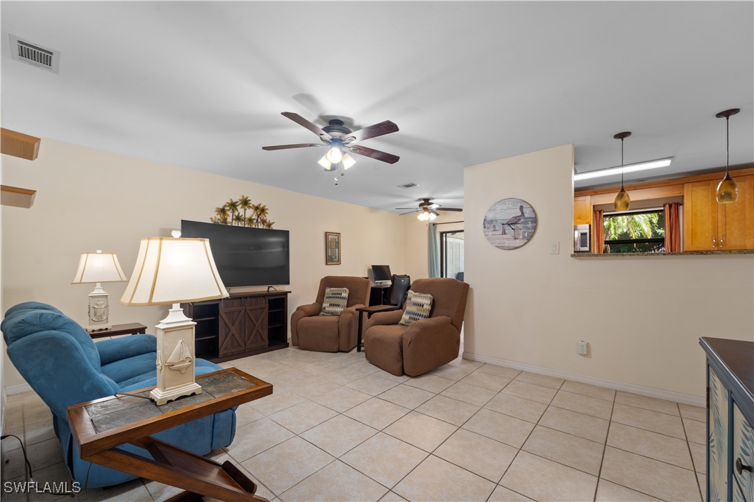 8256 Charter Club Cir 5 Property Photo 5