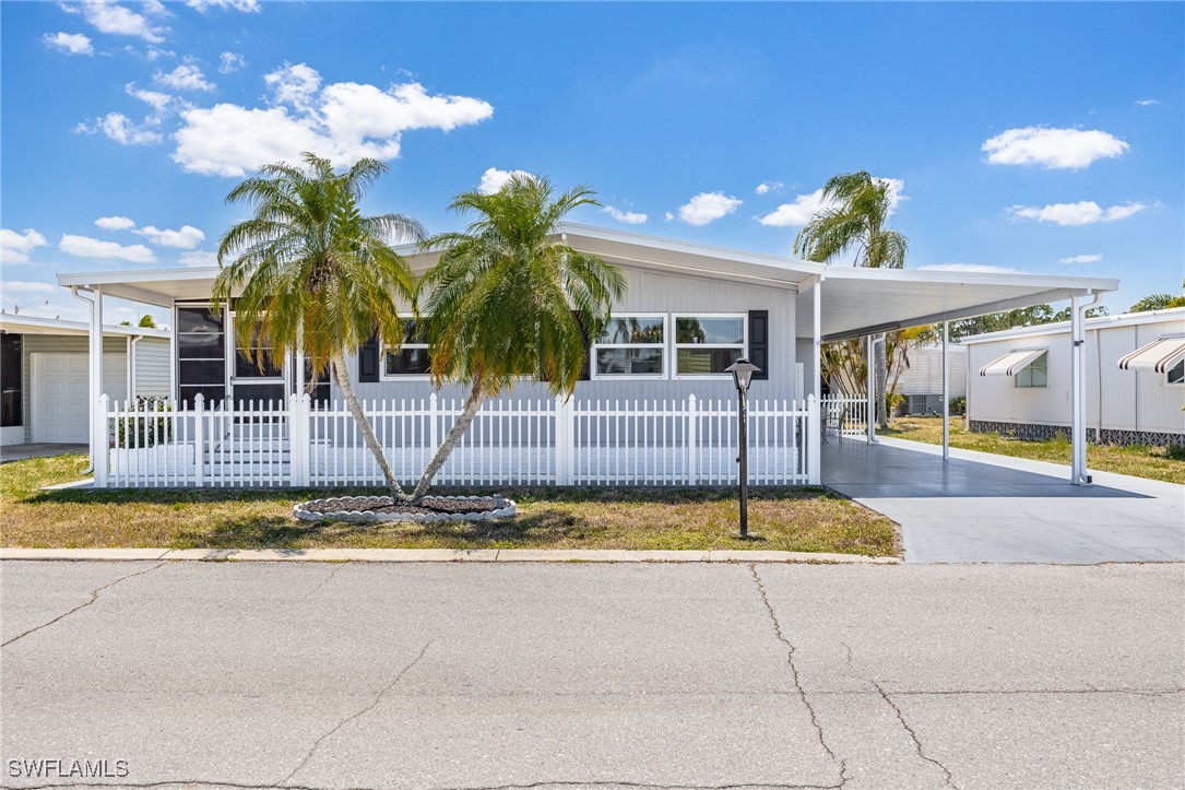 472 Nicklaus Blvd Property Photo 1