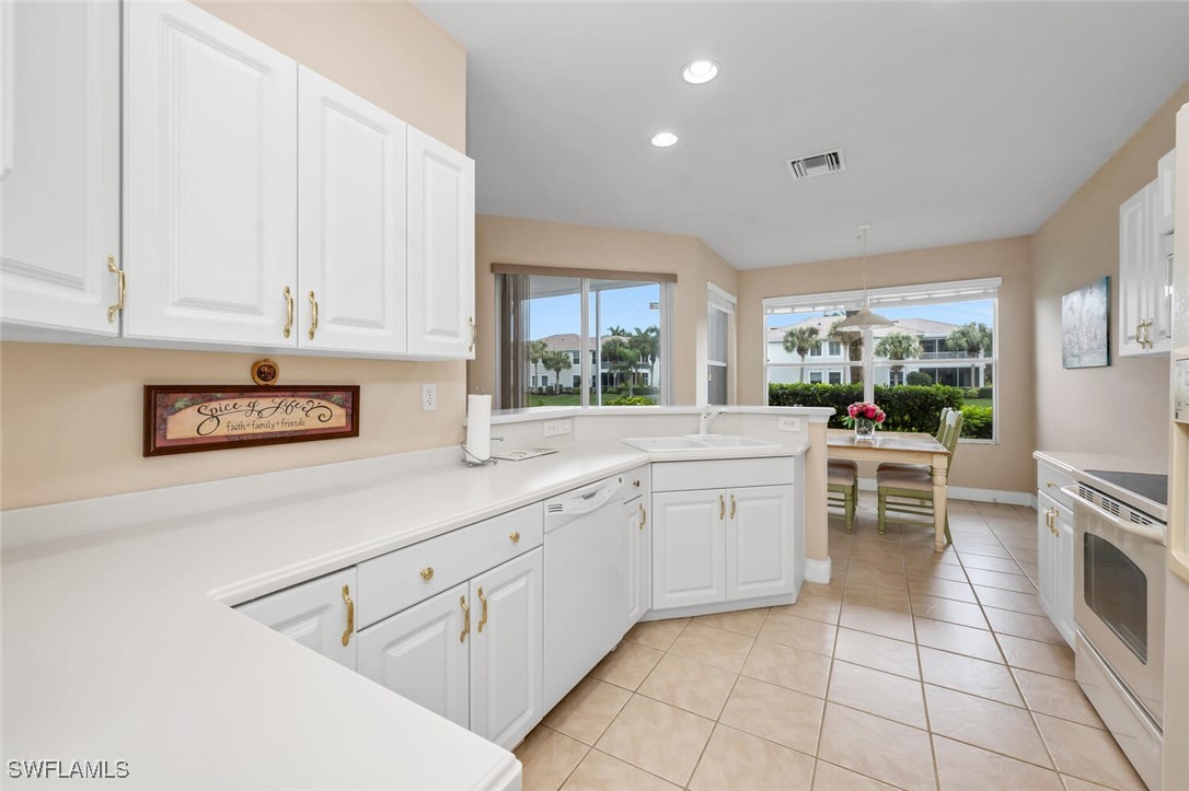 12863 Carrington Cir 102 Property Photo 4