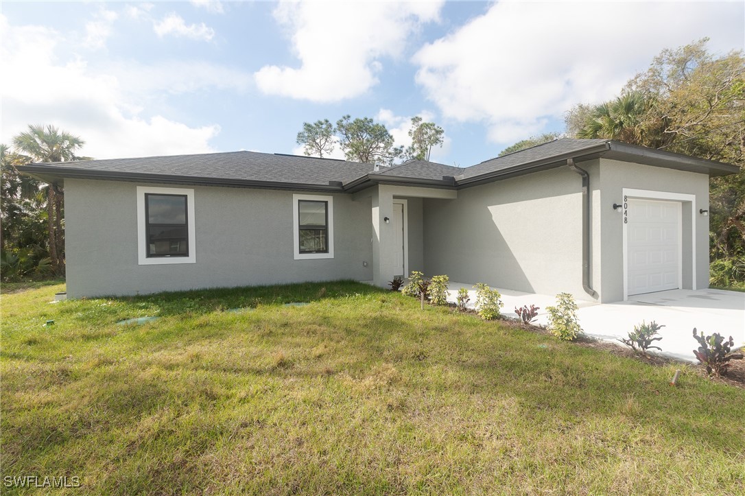 8048 Sherwood Cir Property Photo 3