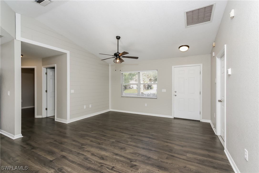 2674 S Cranberry Blvd Property Photo 5