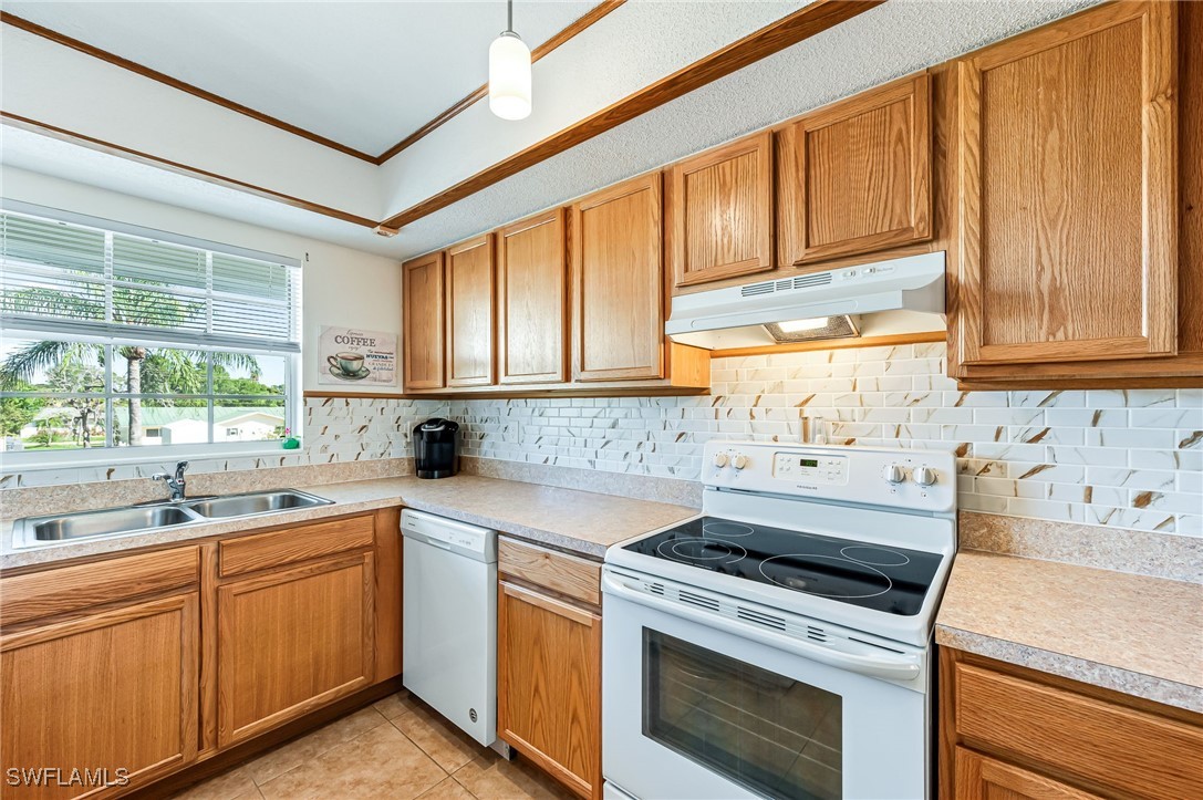 7049 New Post DR # 7 Property Photo 1