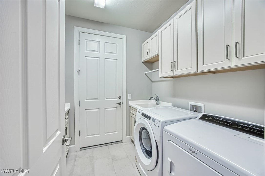 14001 Hawks Eye Ct Property Photo 33