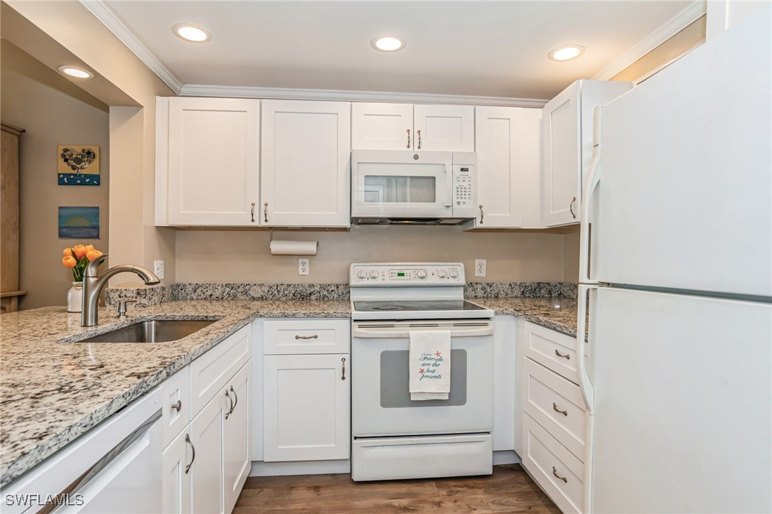 805 River Point Dr 202c Property Photo 6