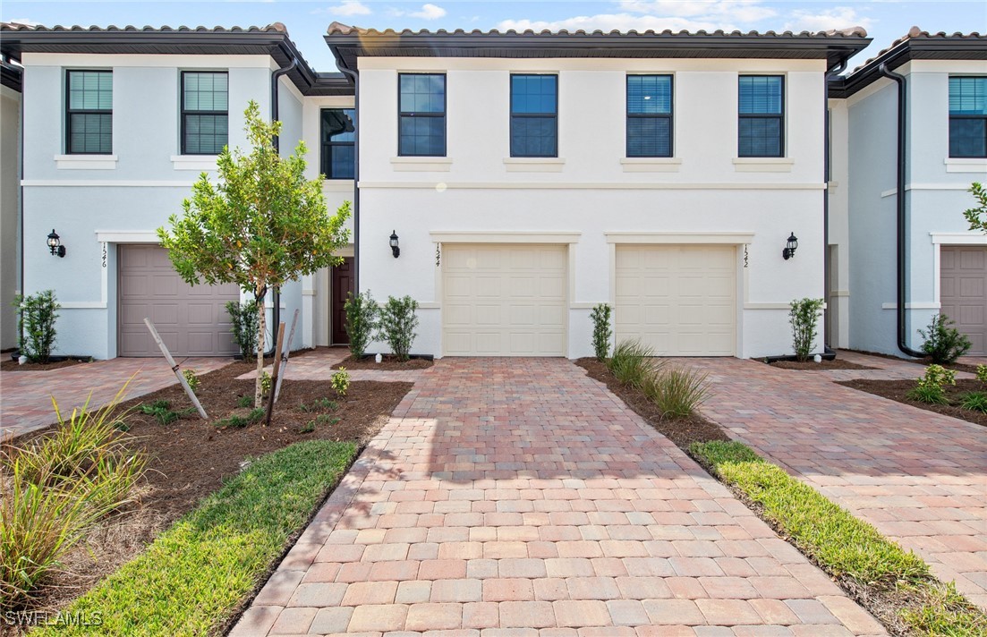 1510 Fells Cove Ln Property Photo 1