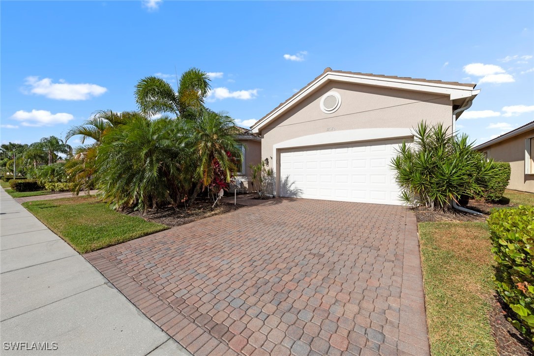 11216 Sparkleberry Dr Property Photo