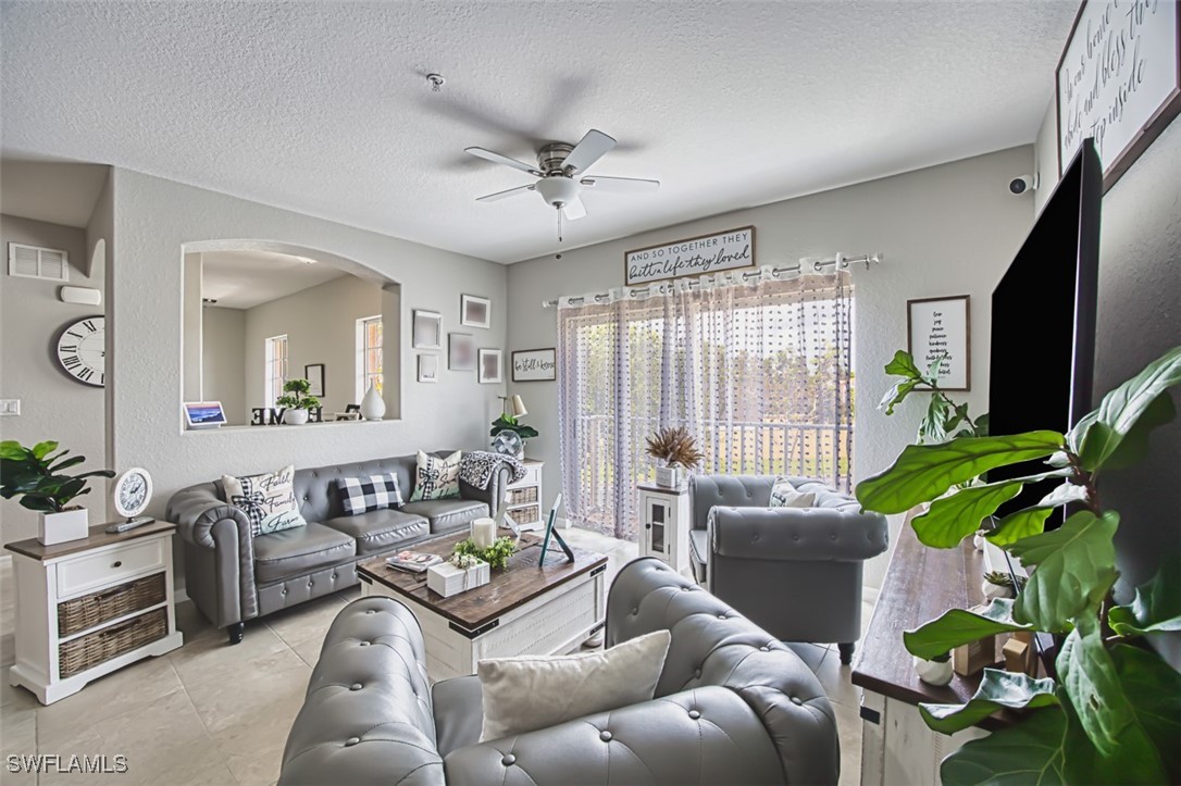 13160 Bella Casa Cir 2115 Property Photo 8