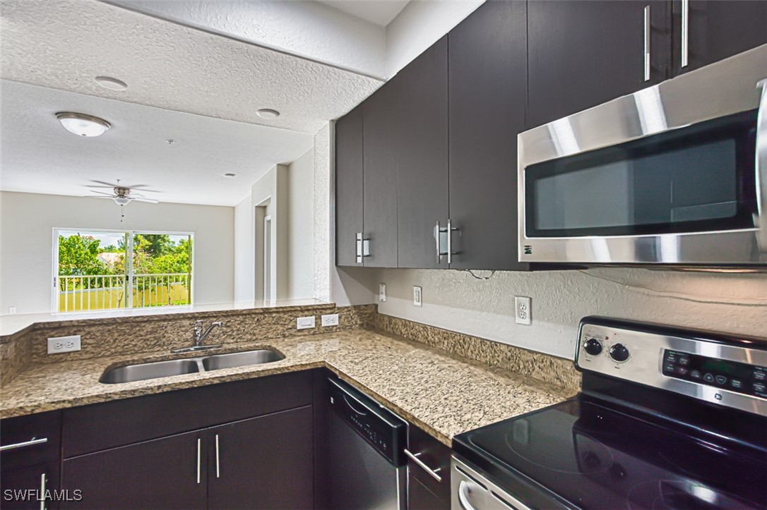 13160 Bella Casa Cir 2115 Property Photo 13