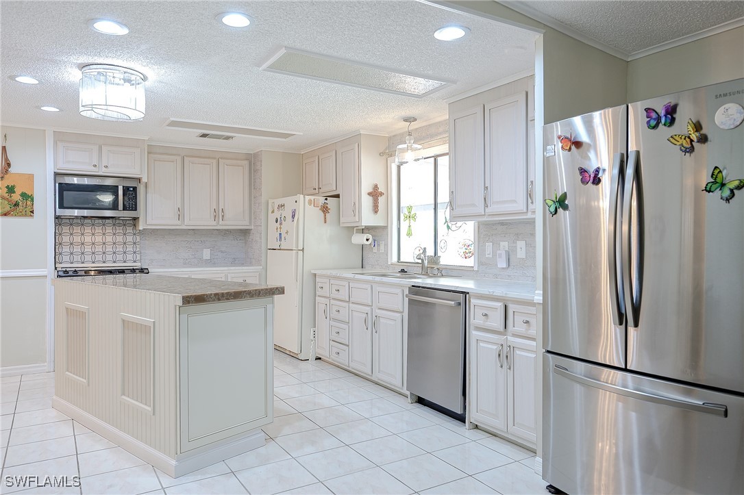 149 Kim Dr 149 Property Photo 7