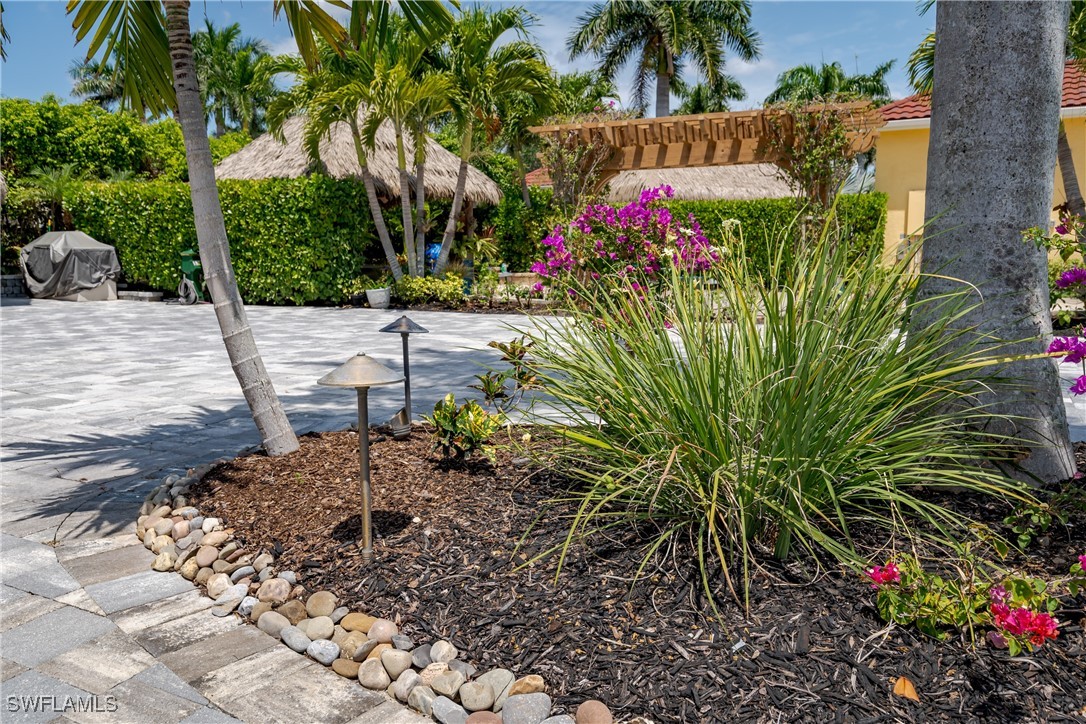 13613 Snapper Ln Property Photo 22