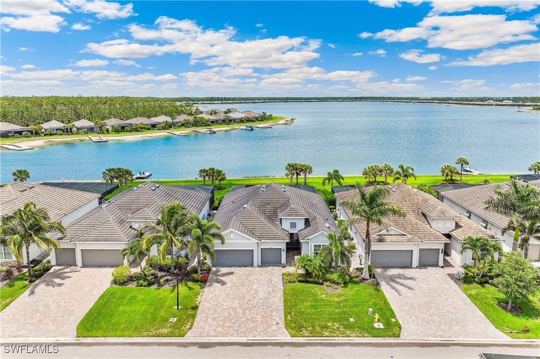 15308 Blue Bay Cir Property Photo 1