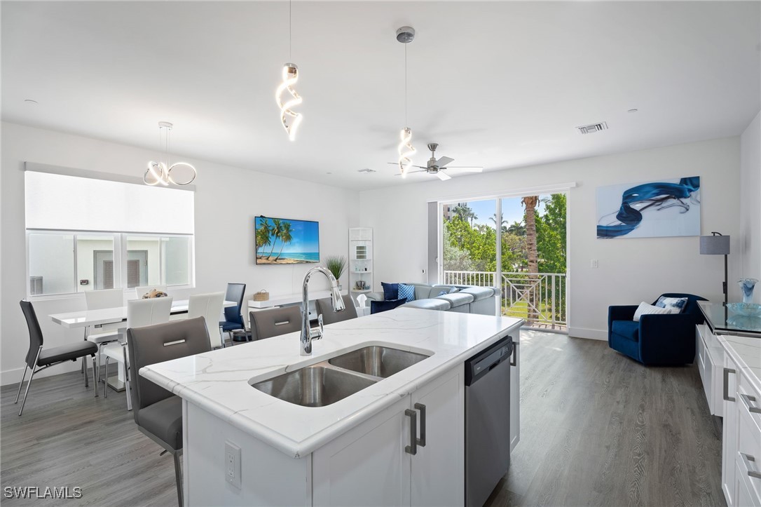 5851 Shell Cove Dr 101a Property Photo 8