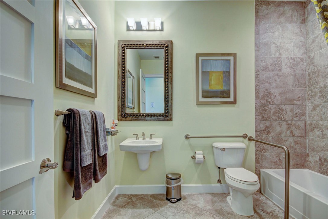8881 Yucatan Ct Property Photo 24