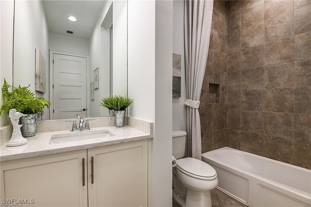 8909 Yucatan Ct Property Photo 25