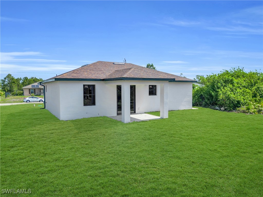 2907 31 St St W Property Photo 5