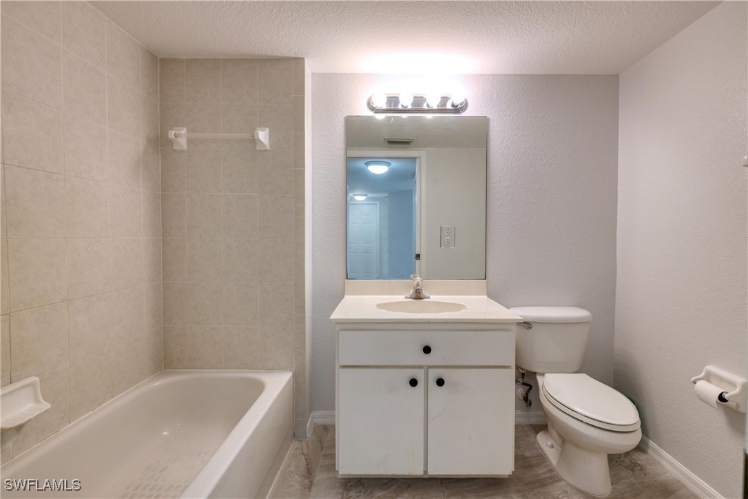 917 Sw 47th Ter 106 Property Photo 13