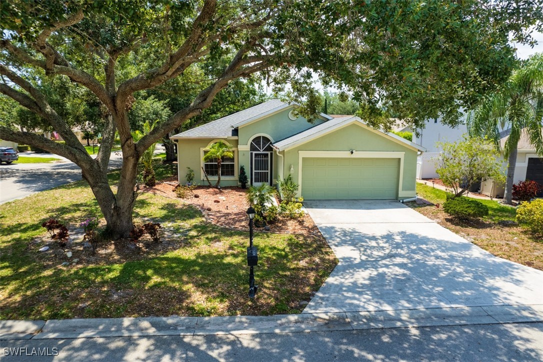 9201 Middle Oak Dr Property Photo 3