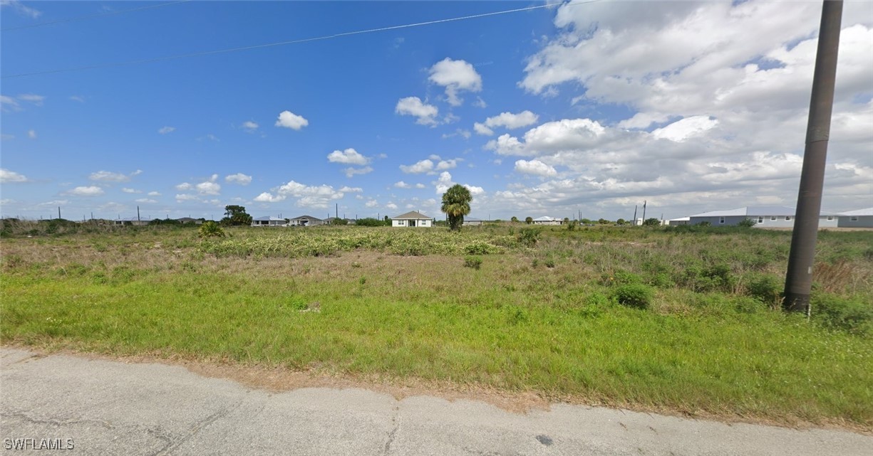 641 Royce Rd Property Photo 2