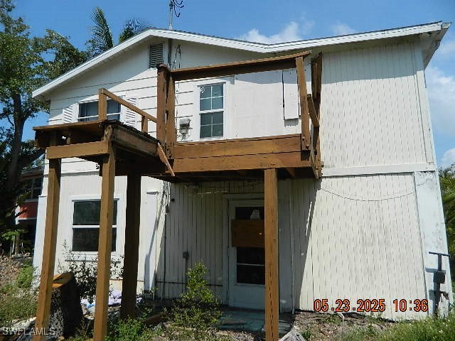 166-168 Coconut Dr Property Photo 4